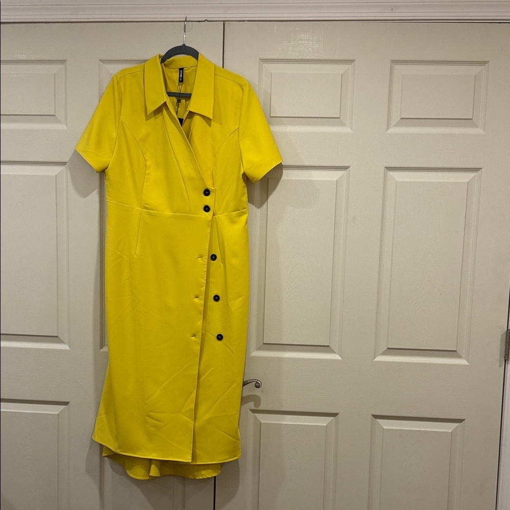 STYLEWE Bright Yellow Button-Down Midi Dress